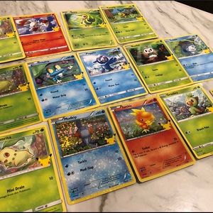 Lot of 14 Pokemon cards includes Chimorita